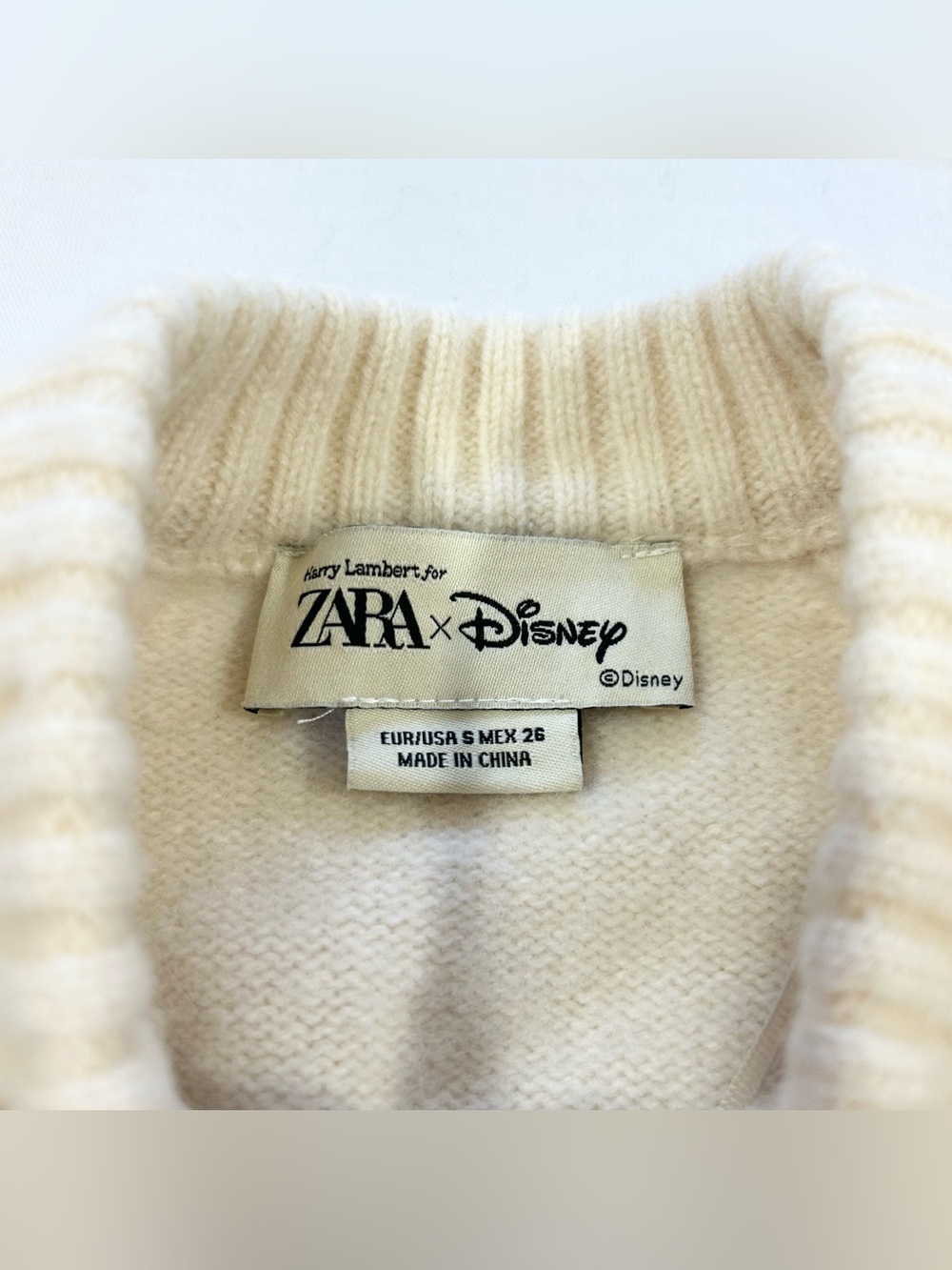 Zara x Harry Lambert Women’s Small Disney Daisy Duck Wool Cardigan Intarsia Ecru - Picture 3 of 10